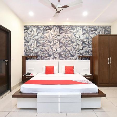 Hotel Grand M Lajjo Ludhiana Zewnętrze zdjęcie