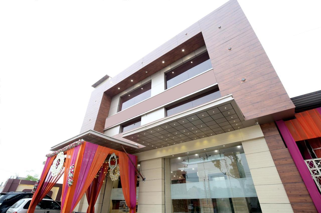 Hotel Grand M Lajjo Ludhiana Zewnętrze zdjęcie
